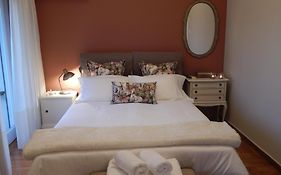 Athens-Plaka, Peter’s beautiful apartment in Temple of Zeus